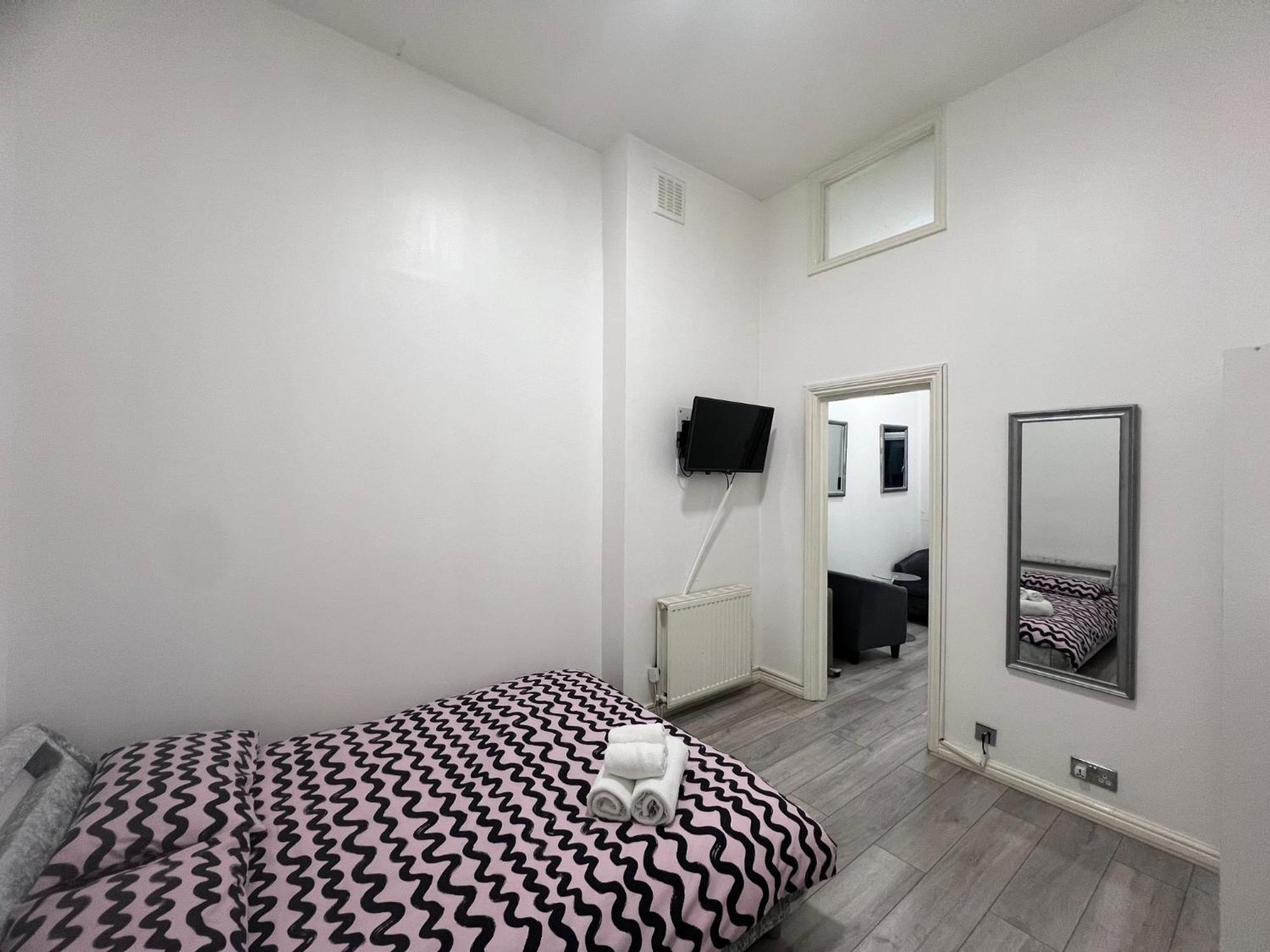 Comfy Apartments - Finchley Road Londra Esterno foto